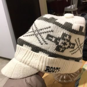 ROOTS hat